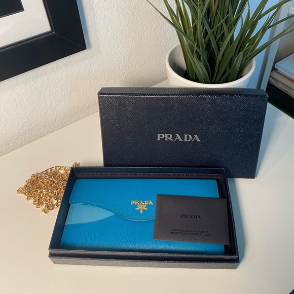 PRADA RARE Bi-Color Saffiano Leather Slim Envelope Wallet - Picture 9 of 17